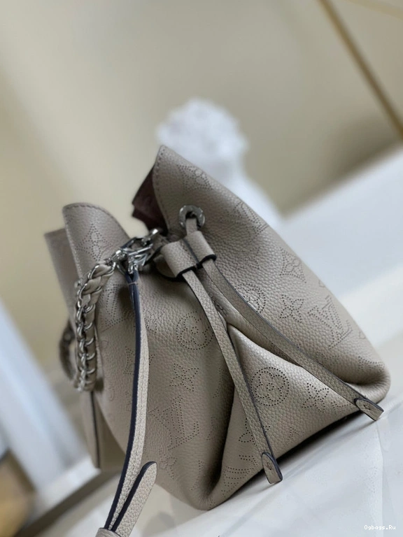 LOUIS BELLA VUITTON 0126